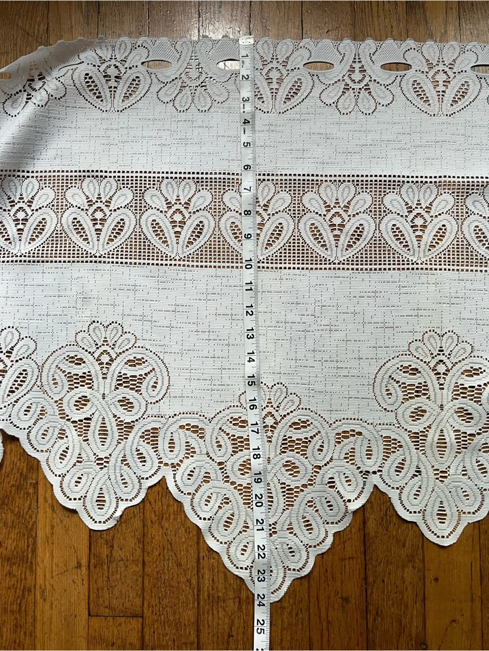 Set of Four White Lace Scalloped Valance Curtains